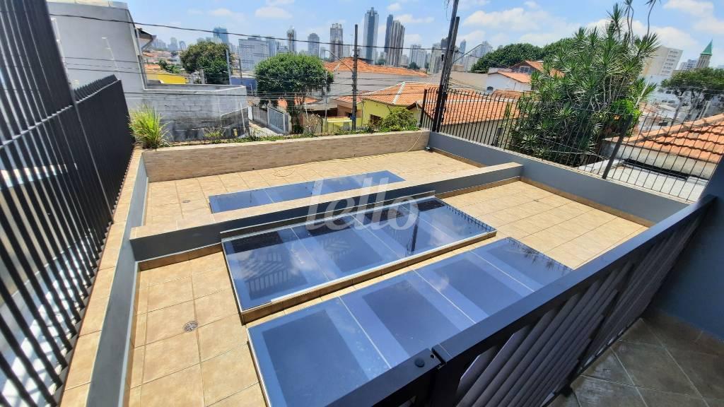 LAJE DA GARAGEM de Casa à venda, sobrado com 194 m², 5 quartos e 2 vagas em Água Rasa - São Paulo