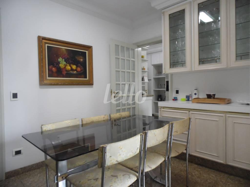 COPA de Apartamento à venda, Padrão com 250 m², 3 quartos e 4 vagas em Tatuapé - São Paulo