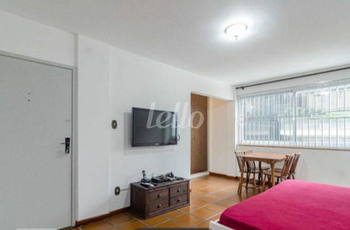 SALA de Apartamento à venda, Padrão com 78 m², 2 quartos e 1 vaga em Jardim Paulista - São Paulo