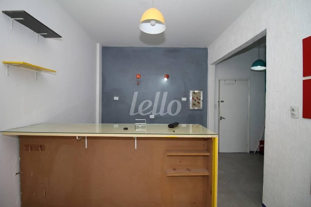 SALA de Apartamento à venda, Kitnet com 46 m², 1 quarto e em Bela Vista - São Paulo