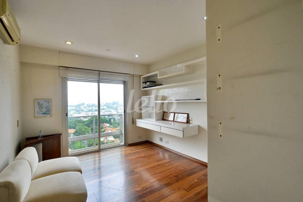 DORMITÓRIO 2 de Apartamento à venda, Padrão com 200 m², 3 quartos e em Higienópolis - São Paulo