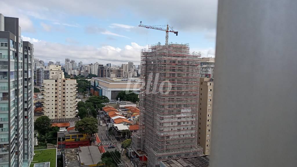 VISTA DA SALA de Apartamento à venda, Padrão com 60 m², 1 quarto e 1 vaga em Indianópolis - São Paulo