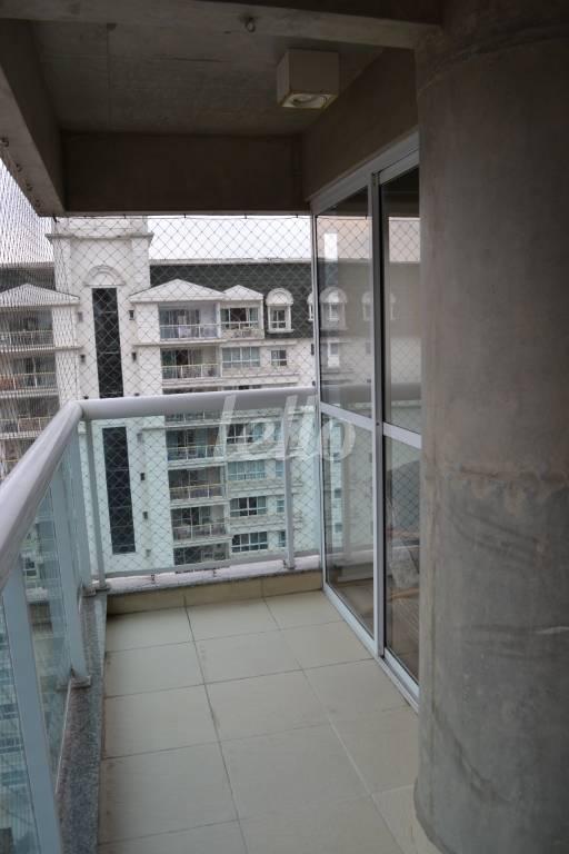 VARANDA SUÍTE 01 de Apartamento à venda, cobertura - Padrão com 408 m², 4 quartos e 4 vagas em Campestre - Santo André