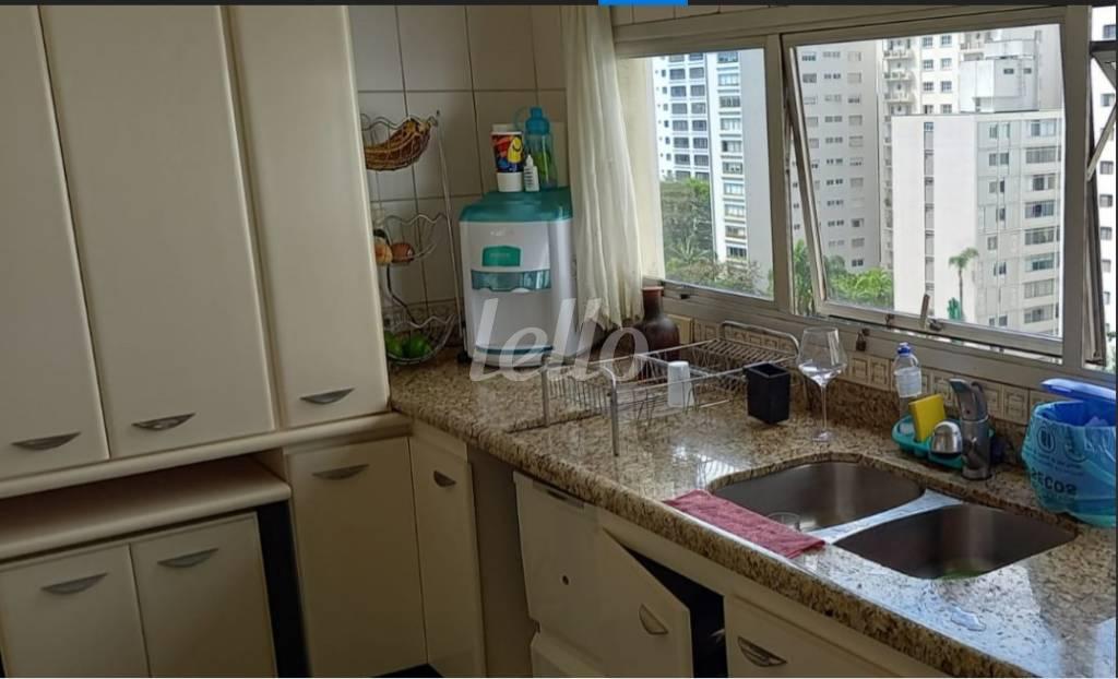 COZINHA de Apartamento à venda, Padrão com 220 m², 4 quartos e 3 vagas em Jardim Paulista - São Paulo