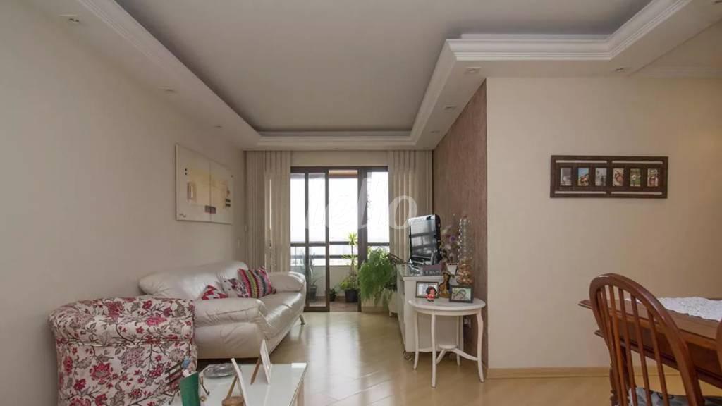 SALA DOIS AMBIENTES de Apartamento à venda, Padrão com 73 m², 2 quartos e 1 vaga em Alto da Lapa - São Paulo