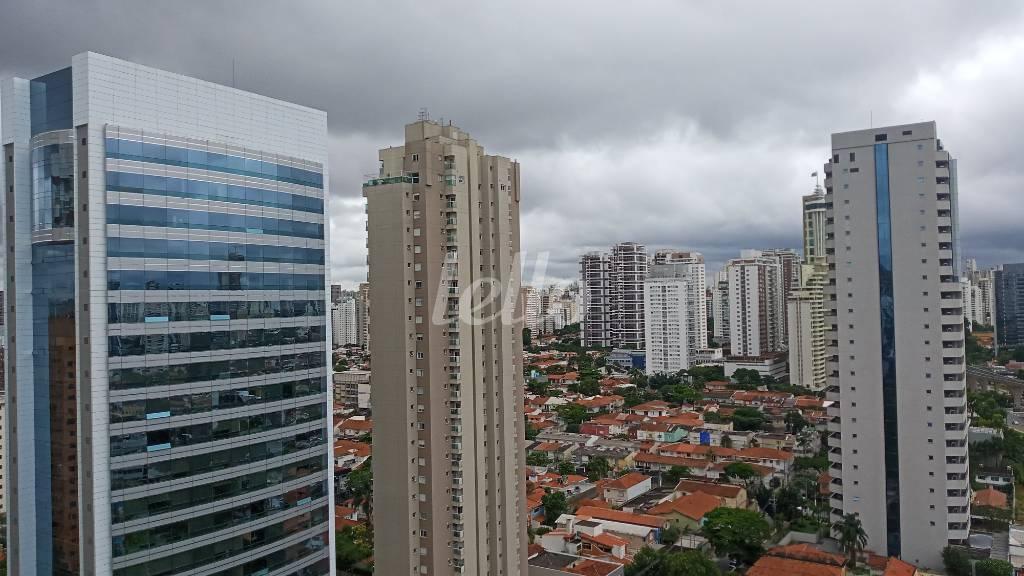 VISTA DA SACADA 2 de Sala / Conjunto para alugar, Padrão com 260 m², e 8 vagas em Cidade Monções - São Paulo