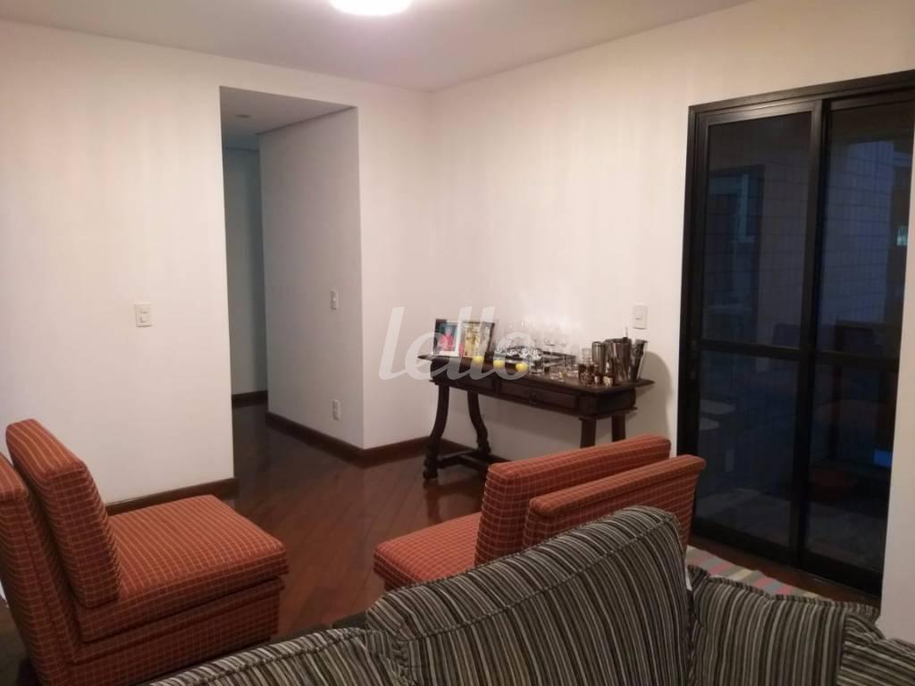 SALA DOIS AMBIENTES de Apartamento à venda, Padrão com 102 m², 3 quartos e 2 vagas em Tatuapé - São Paulo