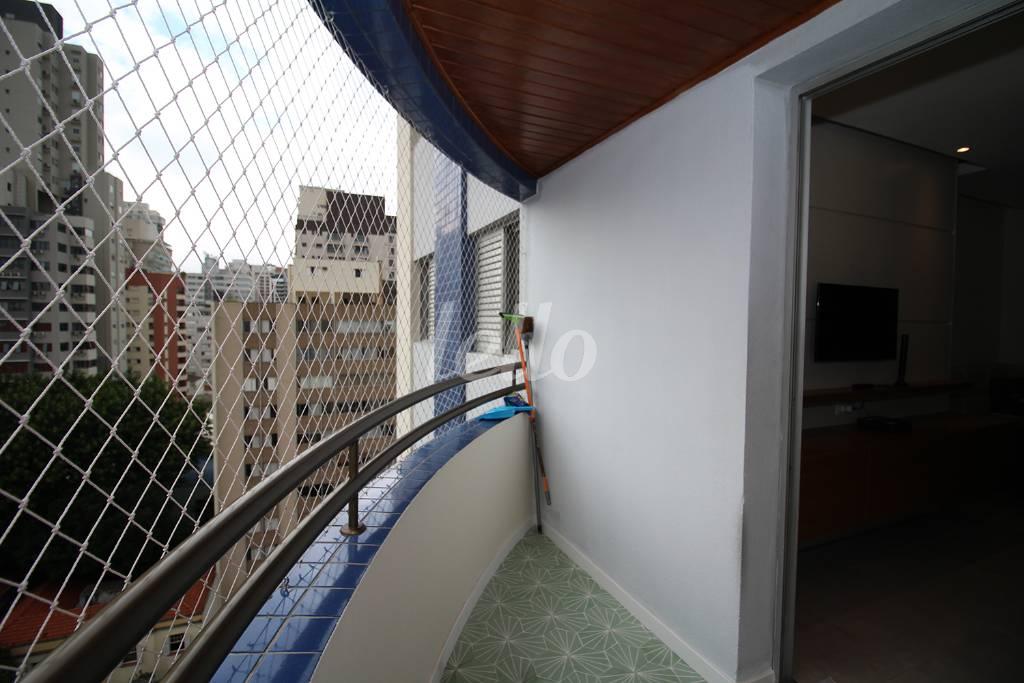 SACADA de Apartamento à venda, Padrão com 60 m², 2 quartos e 2 vagas em Santa Cecília - São Paulo