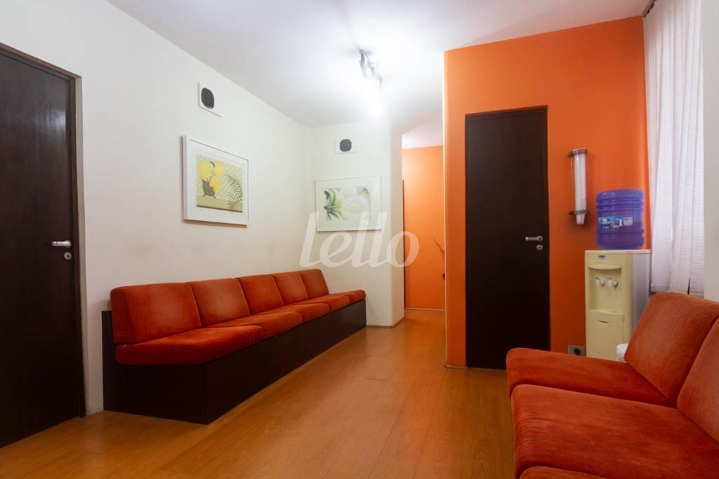 ENTRADA/ RECEPÇÃO de Sala / Conjunto para alugar, Padrão com 90 m², e em Consolação - São Paulo