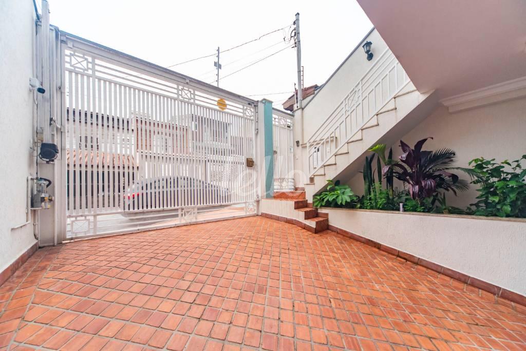 GARAGEM de Casa à venda, sobrado com 297 m², 3 quartos e 5 vagas em Jardim Palermo - São Bernardo do Campo
