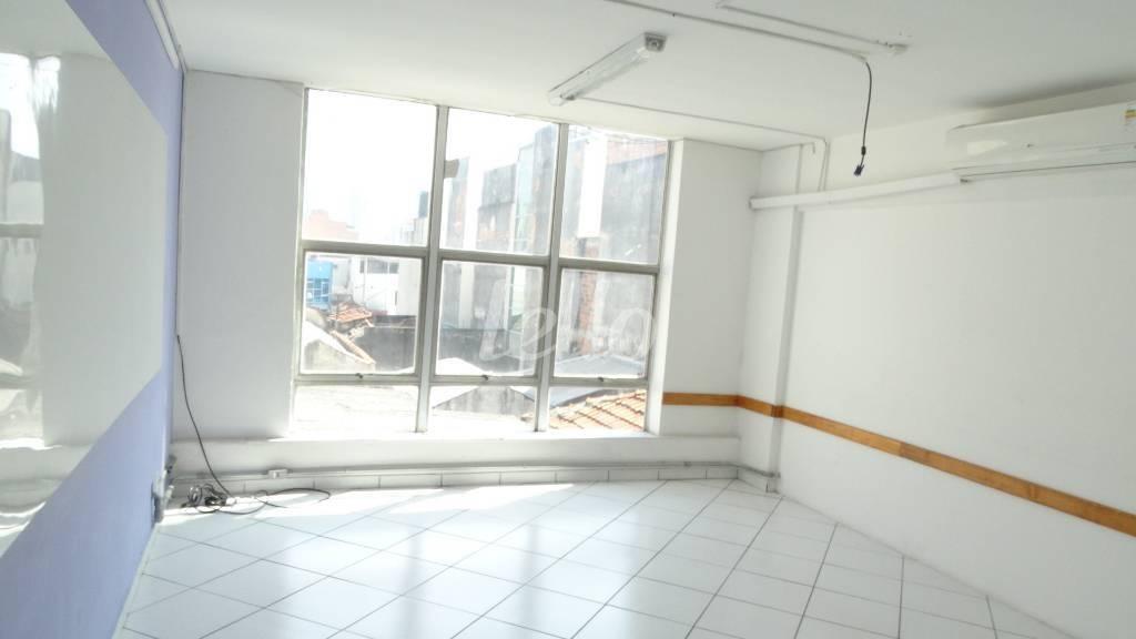 SALA 6 de Sala / Conjunto para alugar, Padrão com 401 m², e em Santana - São Paulo
