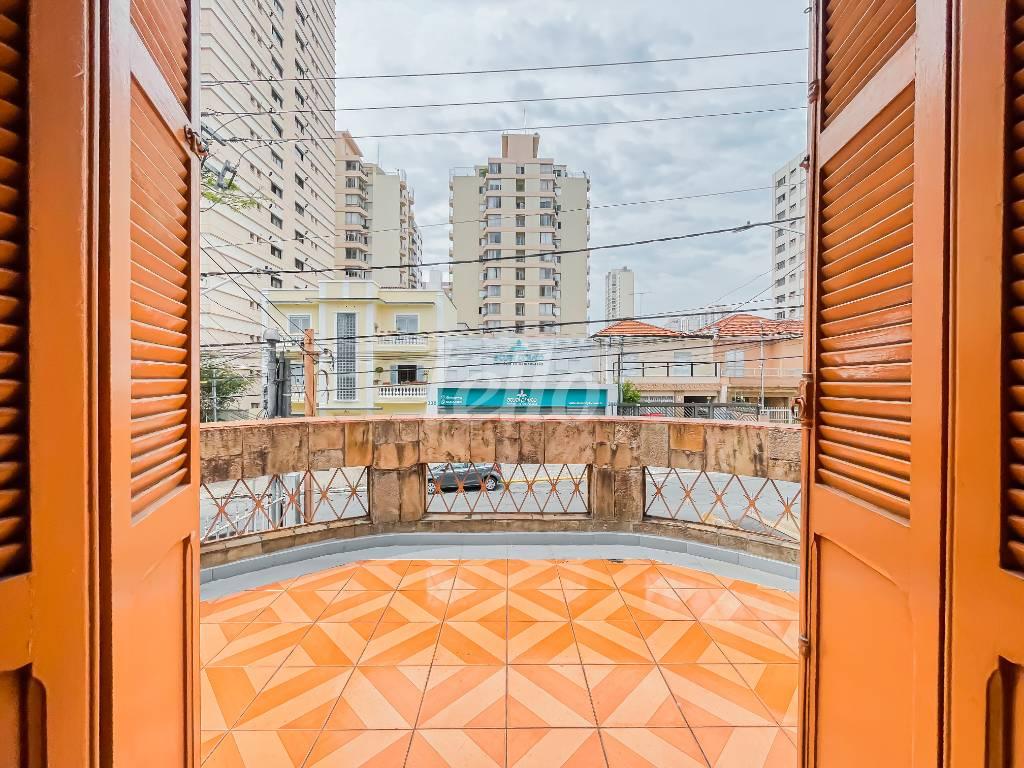 VARANDA DORMITÓRIO 1 de Casa à venda, sobrado com 200 m², 3 quartos e em Ipiranga - São Paulo