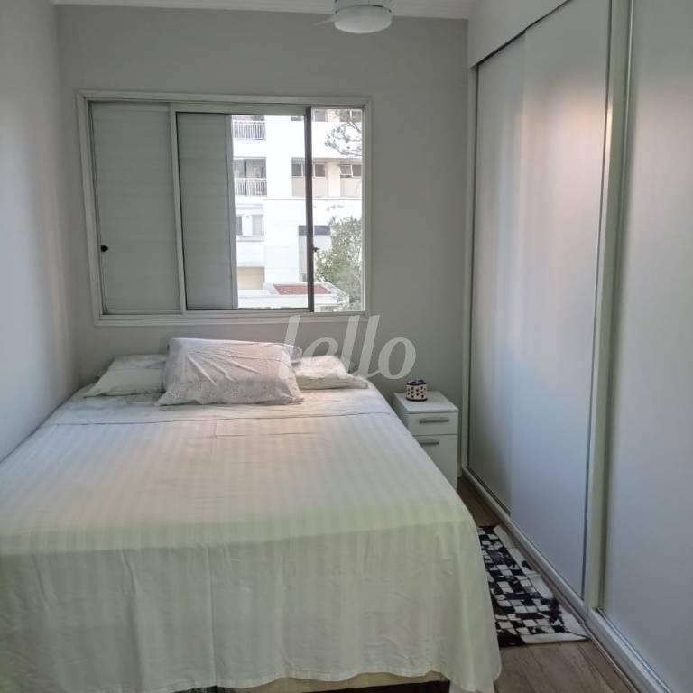 DORMITÓRIO de Apartamento à venda, Padrão com 101 m², 3 quartos e 1 vaga em Vila Regente Feijó - São Paulo