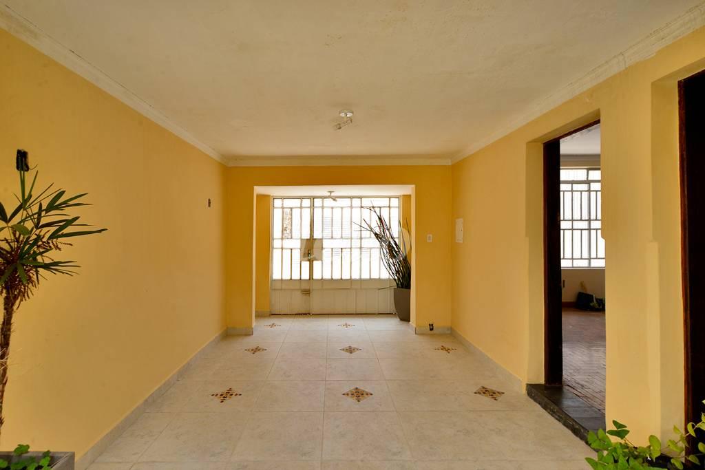 GARAGEM de Casa à venda, térrea com 173 m², 2 quartos e 4 vagas em Vila Dom Pedro I - São Paulo