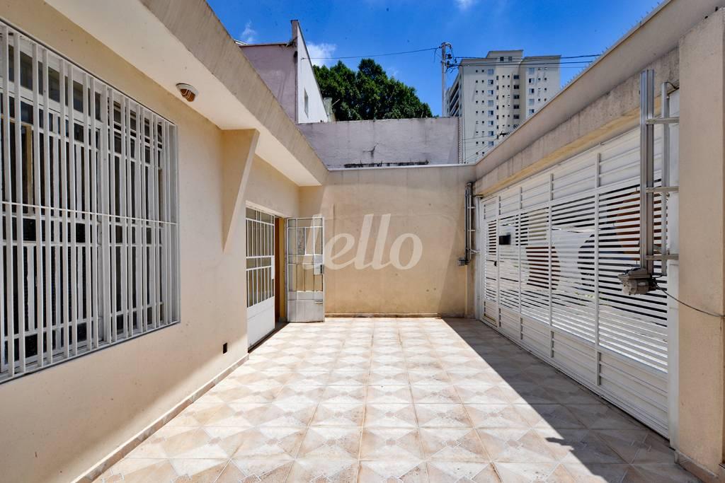ENTRADA de Casa à venda, térrea com 173 m², 2 quartos e 4 vagas em Vila Dom Pedro I - São Paulo