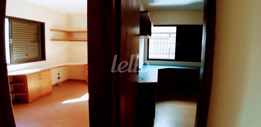 DORMITÓRIOS de Casa à venda, sobrado com 234 m², 3 quartos e 2 vagas em Vila Clementino - São Paulo