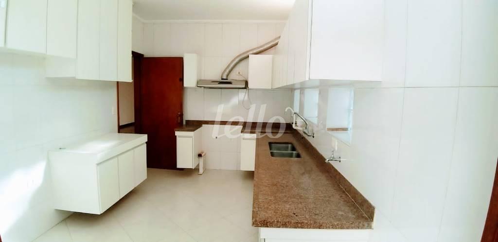 COZINHA de Casa à venda, sobrado com 234 m², 3 quartos e 2 vagas em Vila Clementino - São Paulo
