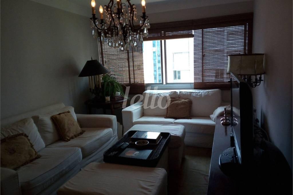 SALA de Apartamento à venda, Padrão com 112 m², 3 quartos e 1 vaga em Itaim Bibi - São Paulo