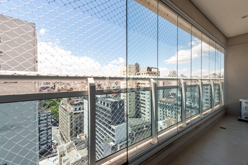 SACADA de Apartamento à venda, Padrão com 45 m², 1 quarto e 1 vaga em Santa Efigenia - São Paulo