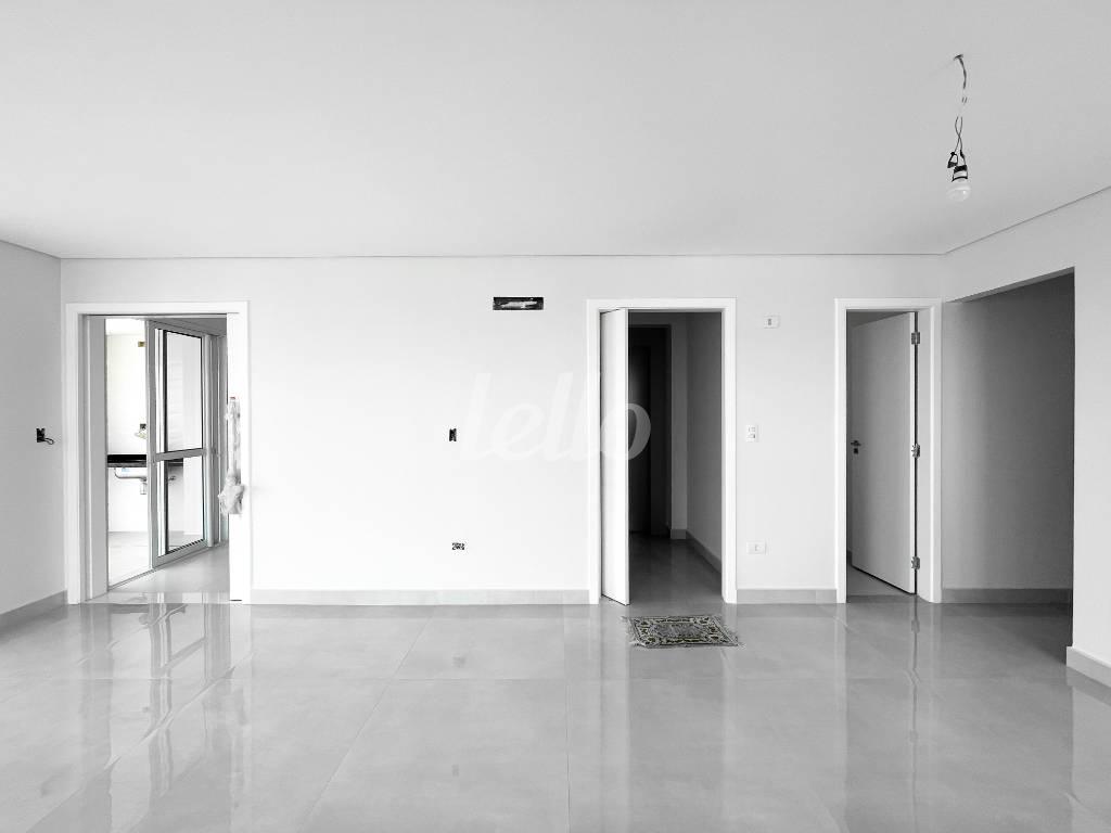 SALA de Apartamento à venda, Padrão com 136 m², 3 quartos e 3 vagas em Vila Paiva - São Paulo