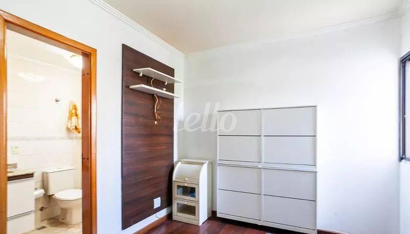 SUÍTE de Apartamento à venda, Padrão com 96 m², 3 quartos e 2 vagas em Vila Valparaíso - Santo André