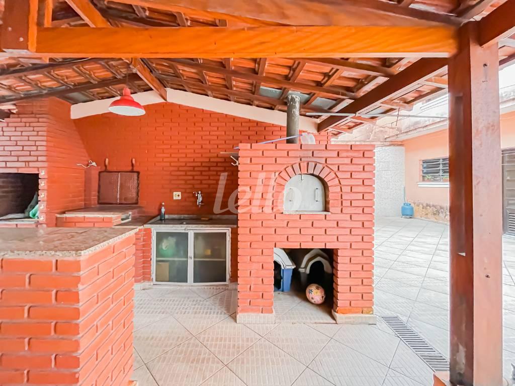 CHURRASQUEIRA de Casa à venda, térrea com 428 m², 4 quartos e 5 vagas em Mooca - São Paulo