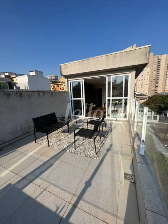 COBERTURA de Casa à venda, sobrado com 328 m², 4 quartos e 3 vagas em Vila Valparaíso - Santo André