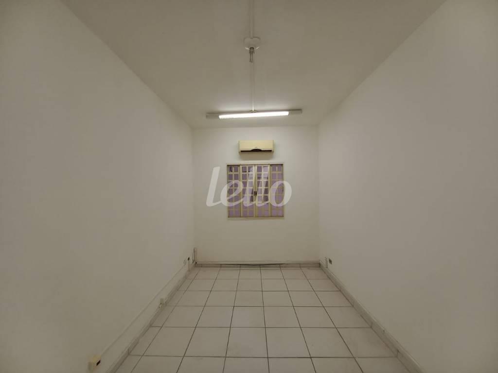 SALA 3 de Sala / Conjunto para alugar, Padrão com 120 m², e em Pinheiros - São Paulo