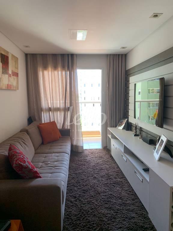 SALA de Apartamento à venda, Padrão com 63 m², 2 quartos e 2 vagas em Vila Lea - Santo André