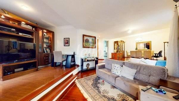 SALA de Apartamento à venda, Padrão com 176 m², 3 quartos e 2 vagas em Indianópolis - São Paulo