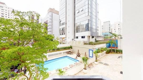SACADA DO DORMITÓRIO de Apartamento à venda, Padrão com 176 m², 3 quartos e 2 vagas em Indianópolis - São Paulo
