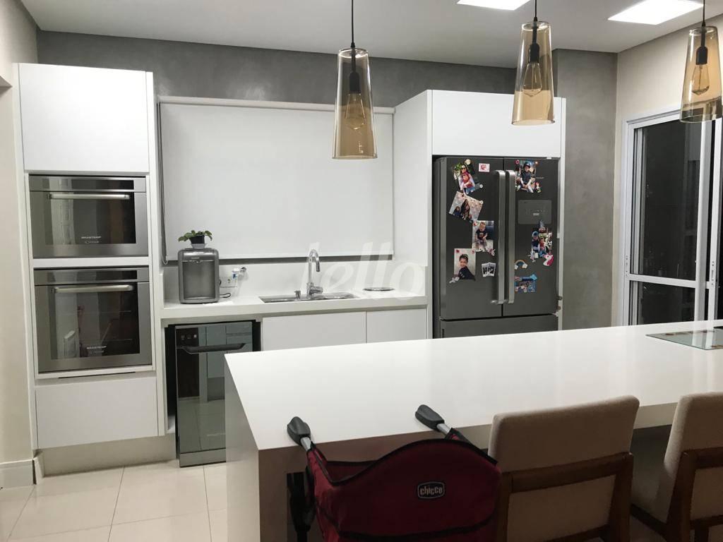 COZINHA de Apartamento à venda, Padrão com 129 m², 3 quartos e 3 vagas em Vila Prudente - São Paulo