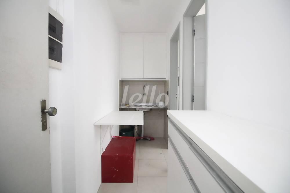 COPA de Sala / Conjunto para alugar, Padrão com 114 m², e 1 vaga em Consolação - São Paulo