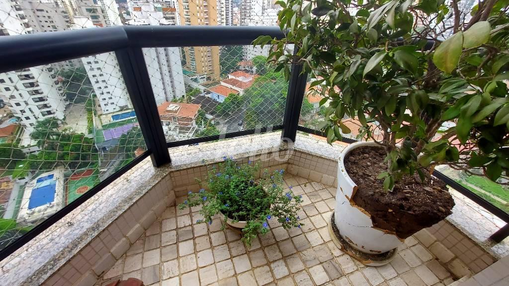 SACADA SUÍTE MASTER de Apartamento à venda, Padrão com 260 m², 3 quartos e 6 vagas em Santana - São Paulo