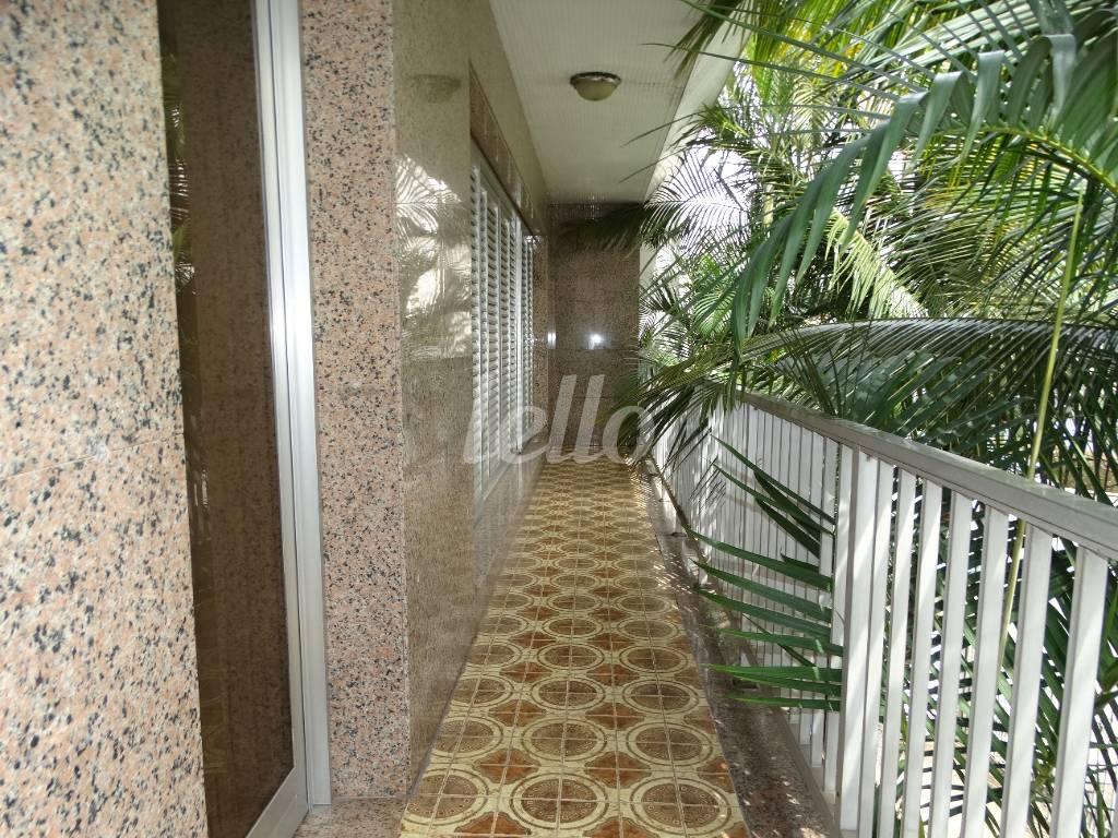 SACADA de Casa para alugar, sobrado com 665 m², 4 quartos e 4 vagas em Jardim Anália Franco - São Paulo