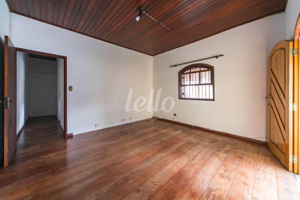 SUÍTE 1 de Casa à venda, sobrado com 275 m², 4 quartos e 4 vagas em Santa Paula - São Caetano do Sul