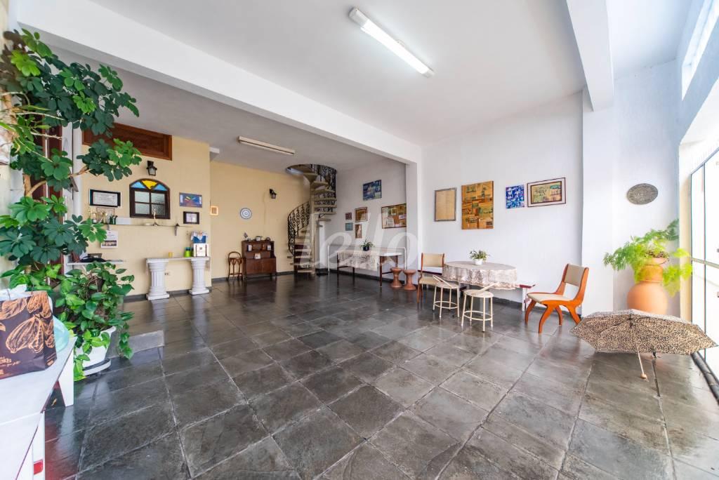 GARAGEM de Casa à venda, sobrado com 275 m², 4 quartos e 4 vagas em Santa Paula - São Caetano do Sul