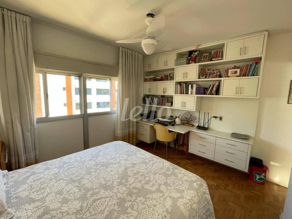 SUITE de Apartamento à venda, Padrão com 110 m², 3 quartos e 1 vaga em Jardim Paulista - São Paulo