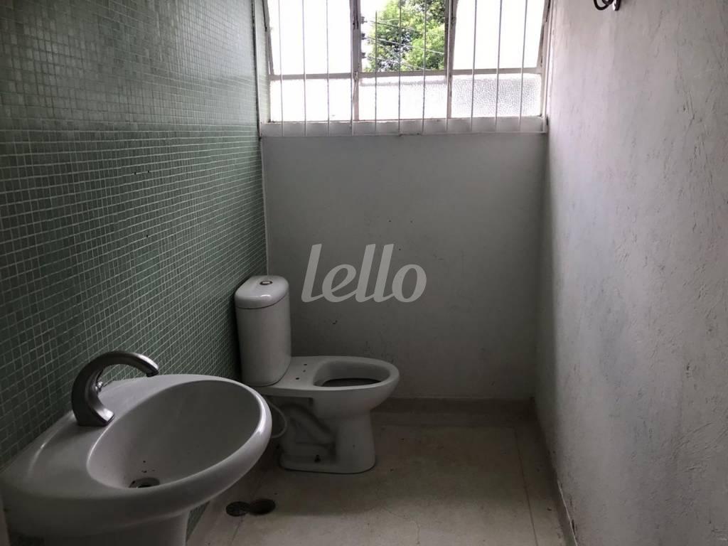 WC de Loja para alugar, Padrão com 174 m², e em Sumaré - São Paulo