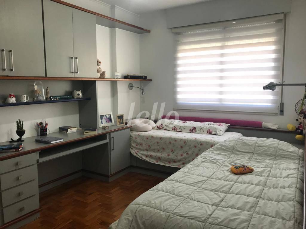 DORMITÓRIO de Apartamento à venda, Padrão com 156 m², 3 quartos e 2 vagas em Perdizes - São Paulo