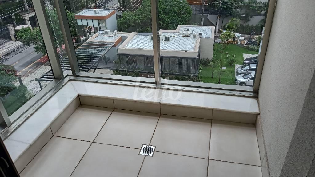 SACADA SUÍTE 2 de Apartamento à venda, Padrão com 105 m², 2 quartos e 1 vaga em Itaim Bibi - São Paulo