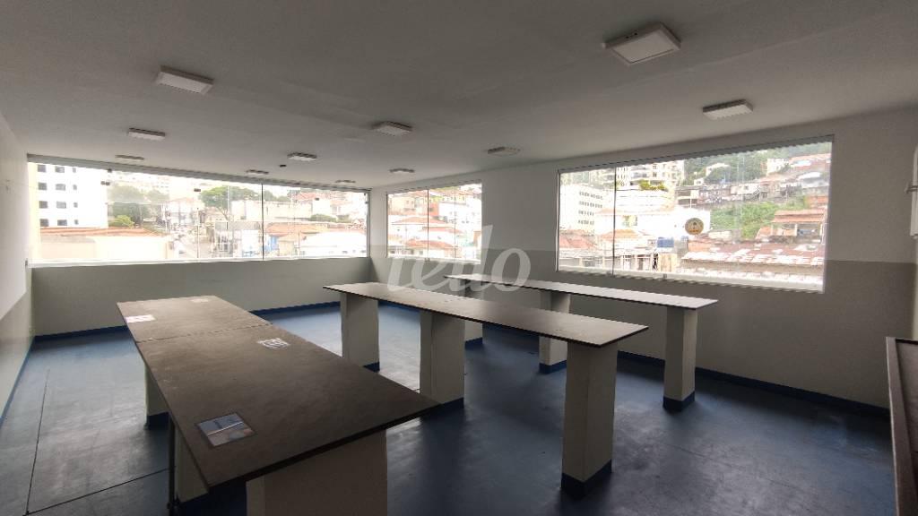 3º ANDAR de Edifício para alugar, Monousuário com 2000 m², e em Santana - São Paulo