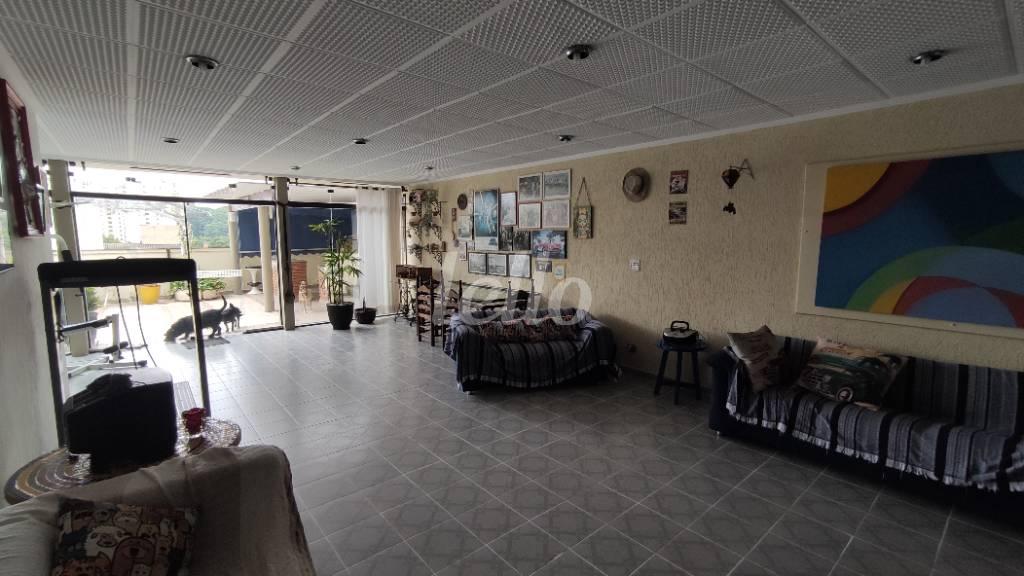 SALÃO de Casa para alugar, sobrado com 400 m², 3 quartos e 5 vagas em Barro Branco - zona Norte - São Paulo