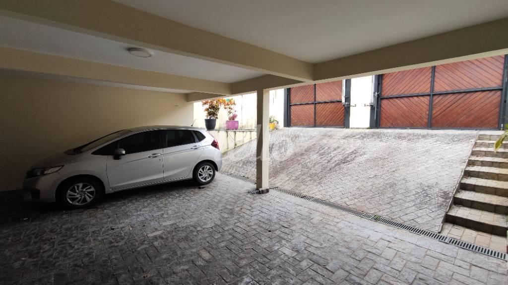 GARAGEM de Casa para alugar, sobrado com 400 m², 3 quartos e 5 vagas em Barro Branco - zona Norte - São Paulo