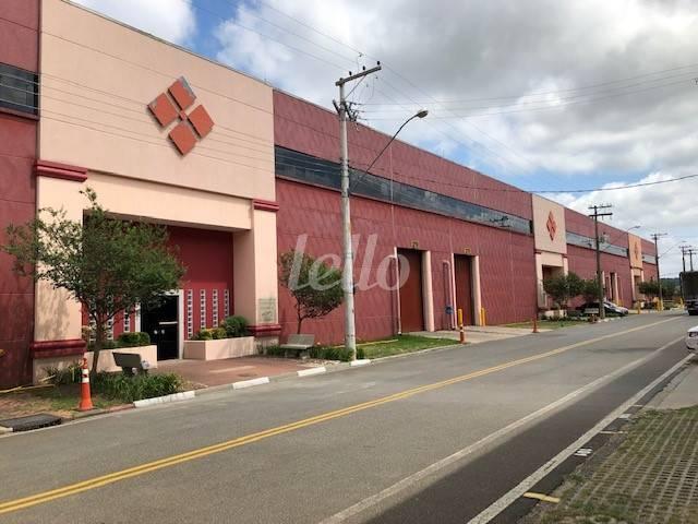 FACHADA SAFIRA de Galpão/Armazém para alugar, em condomínio com 2485 m², e 12 vagas em Ponte Alta  - Atibaia