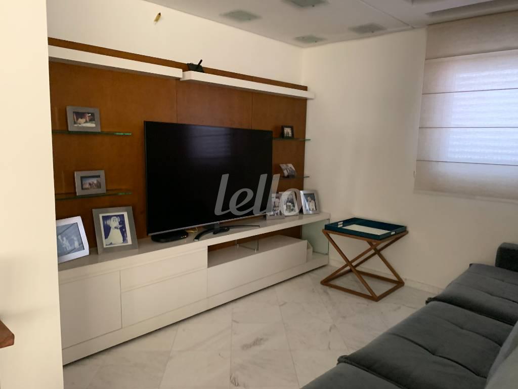 SALA DE TV de Apartamento à venda, cobertura - Padrão com 380 m², 4 quartos e 6 vagas em Vila Prudente - São Paulo