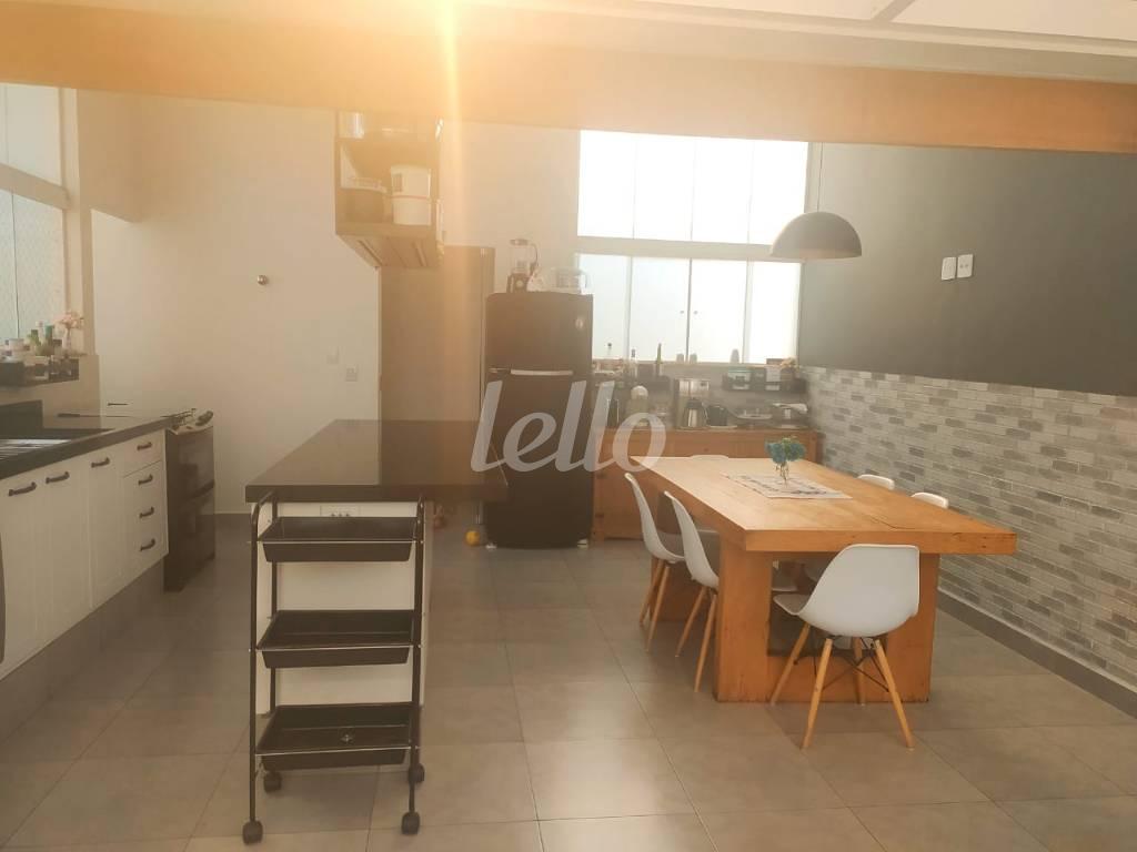 COZINHA de Apartamento à venda, Padrão com 90 m², 2 quartos e 1 vaga em Vila Bastos - Santo André