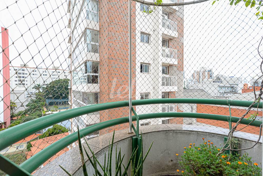 VARANDA MASTER_ de Apartamento à venda, cobertura - Padrão com 346 m², 4 quartos e 5 vagas em Vila Mariana - São Paulo