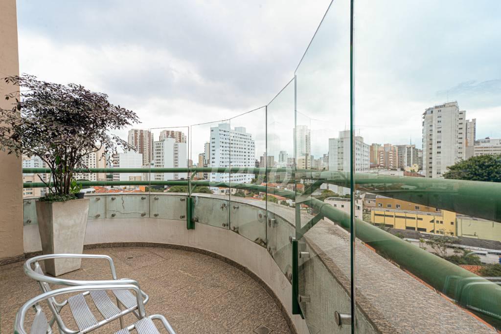 VARANDA de Apartamento à venda, cobertura - Padrão com 346 m², 4 quartos e 5 vagas em Vila Mariana - São Paulo