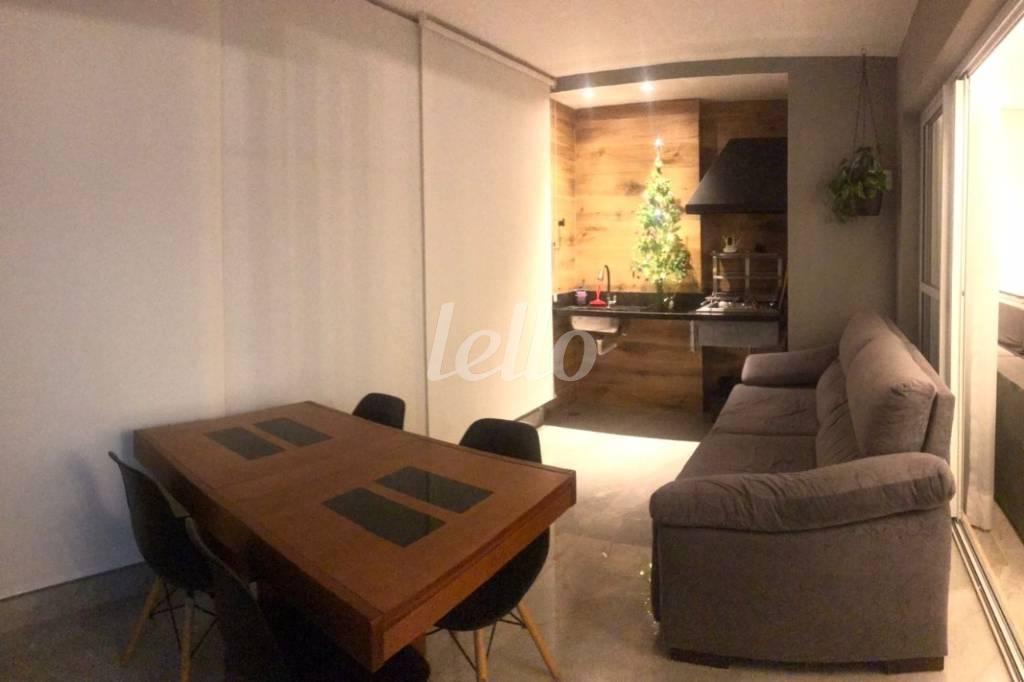 VARANDA GOURMET de Apartamento à venda, Padrão com 97 m², 3 quartos e 2 vagas em Brás - São Paulo